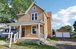 202 W 3rd Street, Waunakee, WI 53597-1383