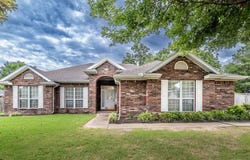 1253 Forest, Springdale, AR 72764