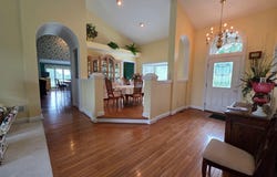102 Lakeview Dr, Springfield, KY 40069