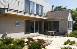 54 Gardiner Dr, Amagansett, NY 11930