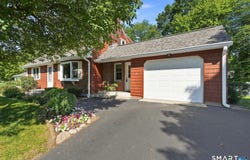 3 Pilgrim Circle, Enfield, CT 06082