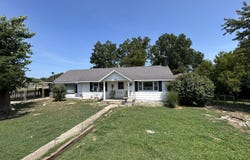 820 2nd Street, Cabool, MO 65689
