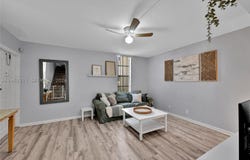 781 SE 1st Way, Deerfield Beach, FL 33441