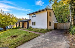 8715 BASKERVILLE Place, UPPER MARLBORO, MD 20772