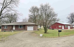 111 Garrettson St, Burlington, KS 66839