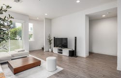 325 E CORONADO Road, Phoenix, AZ 85004