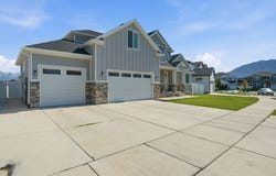 36 W SYRACUSE Rd, Vineyard, UT 84059