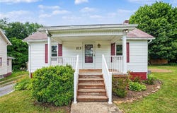 213 Morrison Ave, Perry Twp, PA 16117