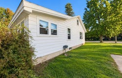 141 E Grout Street, Gladwin, MI 48624