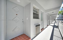 215 SE 3rd Ave, Hallandale Beach, FL 33009