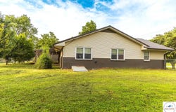 305 N Main Street, Green Ridge, MO 65332