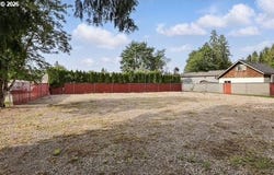 38851 SANDY HEIGHTS St, Sandy, OR 97055