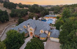 25355 La Loma DR, Los Altos Hills, CA 94022