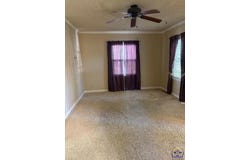 839 SW Webster AVE, Topeka, KS 66606