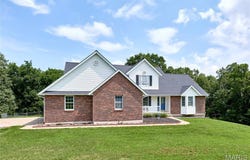 301 Country View Drive, Winfield, MO 63389