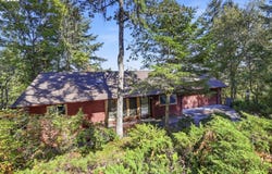 2811 TIMBERLINE Dr, Eugene, OR 97405
