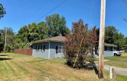 1101 N Sassafras, Dexter, MO 63841