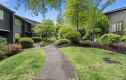 157 WESTBROOK Way, Eugene, OR 97405