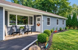 105 Raynor Road, Ridge, NY 11961
