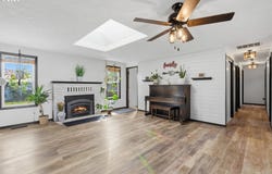 1416 N EVERGREEN Ave, Stayton, OR 97383