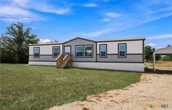 Waelder, TX 78959