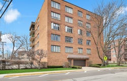 1389 Perry Street, Des Plaines, IL 60016