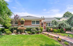 7349 196th Place, Fresh Meadows, NY 11366