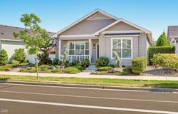 1529 N Haskell Street, Central Point, OR 97502