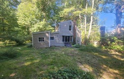 64 1/2 Wallace Avenue, Auburn, MA 01501