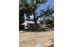 118 E MILL ST, Uvalde, TX 78801