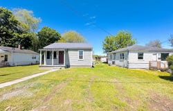 218 SAUNDERS AVE., BECKLEY, WV 25801