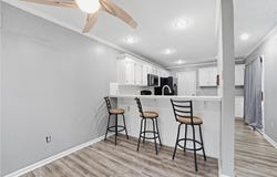 212 E Hansen Court, Independence, MO 64055