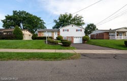 930 E 5TH Street, Berwick, PA 18603
