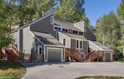 690 Deer Boulevard, Avon, CO 81620