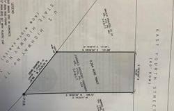 505 E 4th St, Cameron, TX 76520