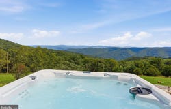 9704 HOWARDS LICK Road, MATHIAS, WV 26812