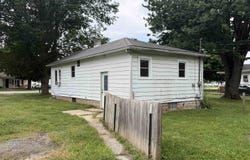 210 N Riverside Boulevard, Goshen, IN 46526