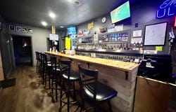 1051 E North Avenue, Flora, IL 62839
