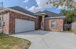 807 Dr Martin Luther King Jr Boulevard, Waxahachie, TX 75165
