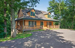 14 VICKIE Way, BASYE, VA 22810