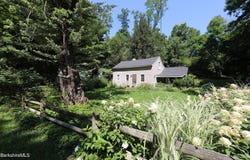 221 Old Queechy Rd, Canaan, NY 12029
