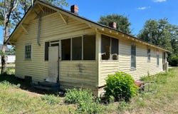 32 S Blanding St, Sumter, SC 29150