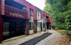 10 Woodsedge Drive, Newington, CT 06111