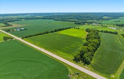 875 N 1000 Road, Lawrence, KS 66047