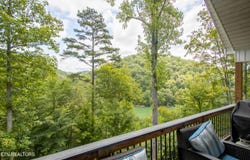 734 Waterfront Tr, LaFollette, TN 37766