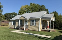 207 E Pine Street, La Crosse, VA 23950