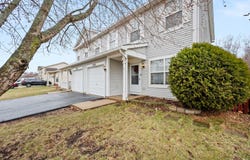 2820 Troon Drive, Montgomery, IL 60538