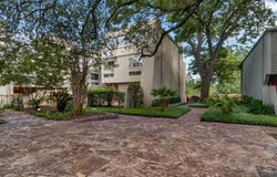 3102 Eisenhauer Rd, San Antonio, TX 78209-3506