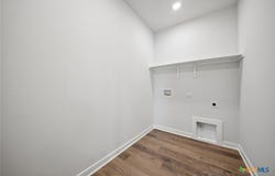212 Firefox Way, Jarrell, TX 76537