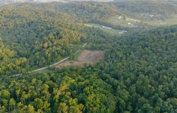 Pacific Road NE, Carrollton, OH 44615